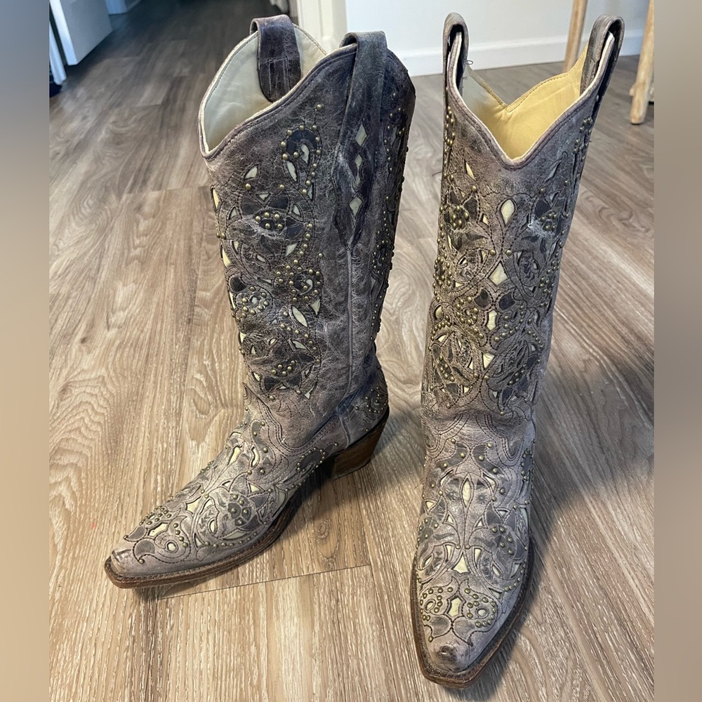 Corral Soft brown Heeled Boots Size 9 - Boot trees included